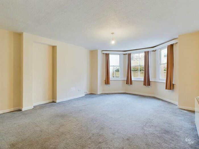 2 Bedroom Flat To Rent In St. Aubyns, Hove, BN3