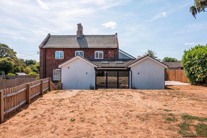 3 Bedroom Semi-Detached House For Sale In Crossdale Street, Northrepps, NR27