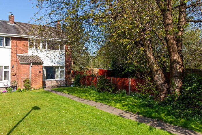 4 Bedroom Terraced House For Sale In Caldwell Avenue, Astley, Tyldesley, Manchester, M29