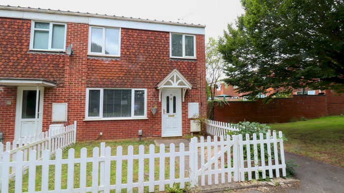 3 Bedroom End Of Terrace House To Rent In Liden, Swindon, SN3