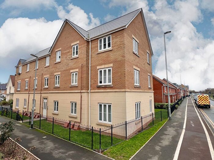 2 Bedroom Flat For Sale In Mill House Road, Norton Fitzwarren, Taunton, TA2
