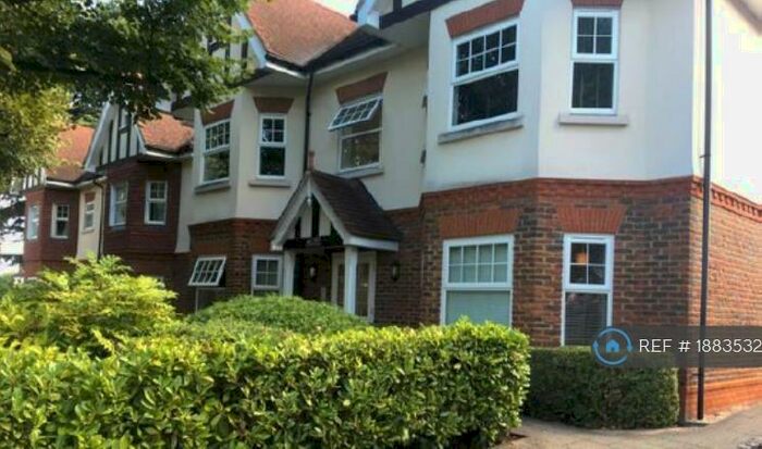 1 Bedroom Flat To Rent In Potters Court, Cheam, Sutton, SM1