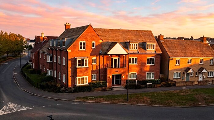 2 Bedroom Flat For Sale In Redhouse Way, Oxford House, SN25