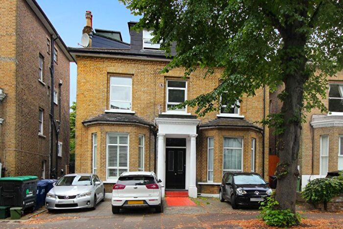 2 Bedroom Flat For Sale In Eaton Rise, W5