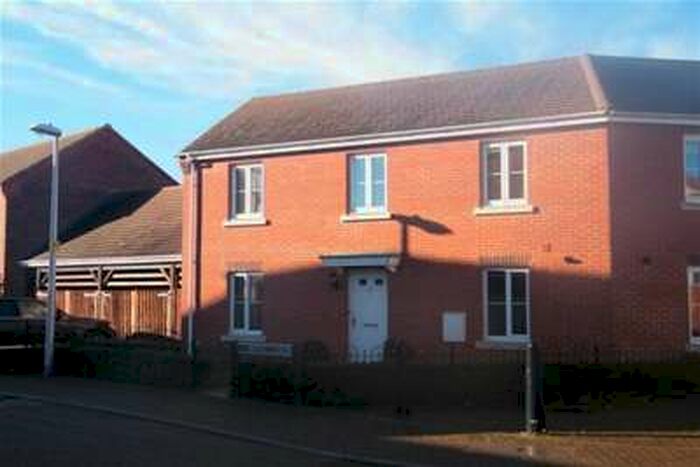 2 Bedroom House To Rent In Thatcham, RG19