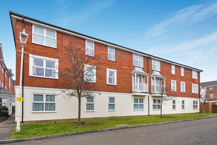 1 Bedroom Flat To Rent In Whinchat, Watermead, HP19