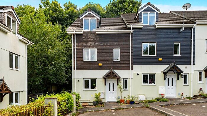 3 Bedroom End Of Terrace House For Sale In Old Totnes Road, Buckfastleigh, TQ11