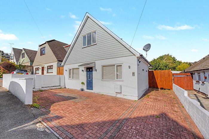 4 Bedroom Detached House For Sale In Beresford Road, Poole, BH12