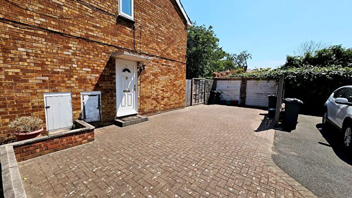 2 Bedroom Maisonette To Rent In Sonia Court, Sonia Gardens, Hounslow, Middlesex, TW5