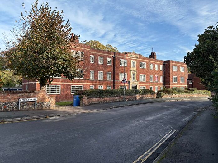 2 Bedroom Flat To Rent In Blickling Court, Recorder Road, Norwich, NR1