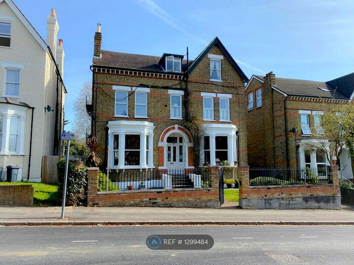 1 Bedroom Flat To Rent In Darlaston Road, London SW19