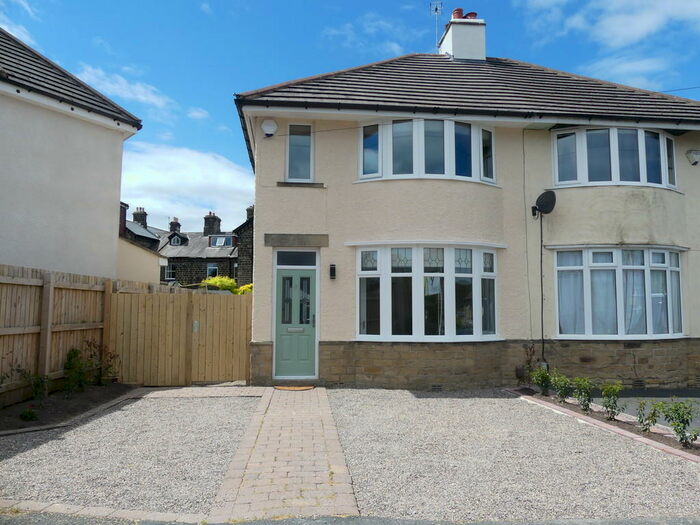 2 Bedroom Semi-Detached House To Rent In Wheatlands, Ilkley, LS29