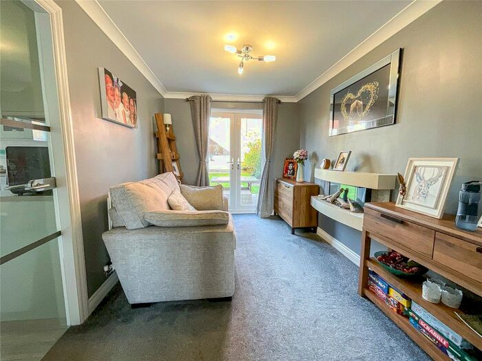 4 Bedroom Detached House For Sale In Leyland Road, Glascote, Tamworth