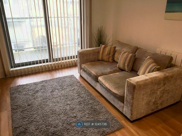 1 Bedroom Flat To Rent In Royal Carriage Mews, London, SE18