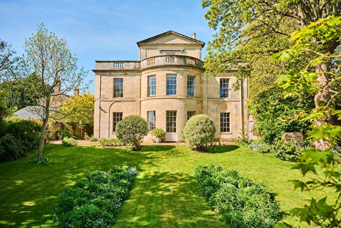 6 Bedroom Detached House For Sale In Goulds Ground, Frome, BA11
