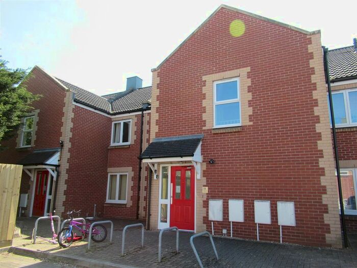 1 Bedroom Flat To Rent In Wharf Road, Fishponds, Bristol, BS16