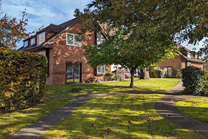1 Bedroom Retirement Property For Sale In Cedar Court, Fareham, PO16