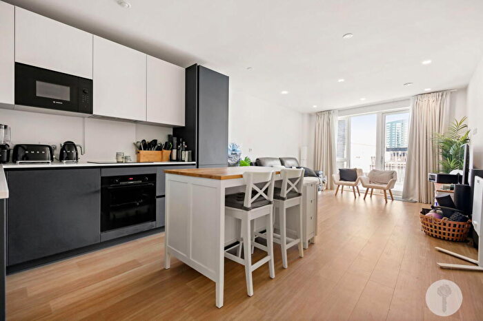 3 Bedroom Apartment For Sale In Chadwick Building, Stratford, E15