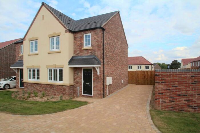 3 Bedroom Semi-Detached House To Rent In Ezart Avenue, Wetherby, Uk, LS22