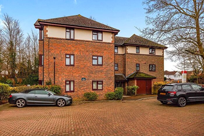 1 Bedroom Flat To Rent In Floyd Close, Tunbridge Wells, Kent, TN4