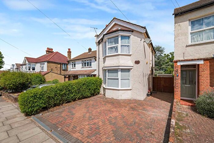 3 Bedroom Detached House For Sale In Longlands Park Crescent, Sidcup, DA15