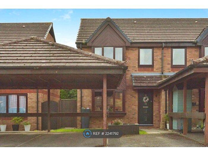 3 Bedroom End Of Terrace House To Rent In Kaplan Close, Shenley Lodge, Milton Keynes, MK5