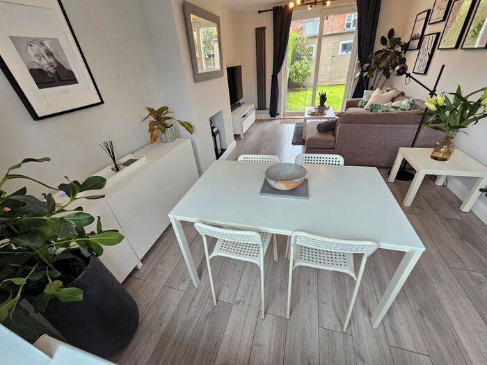 3 Bedroom Terraced House For Sale In Wythenshawe Road, Manchester, M23