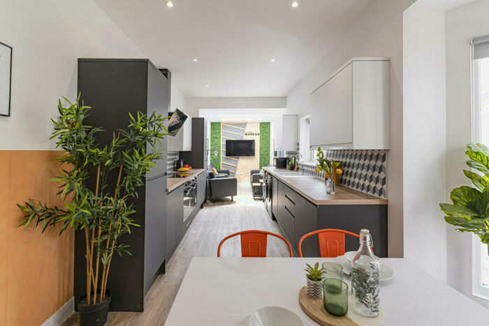 7 Bedroom Terraced House To Rent In Manners Road, Southsea, PO4