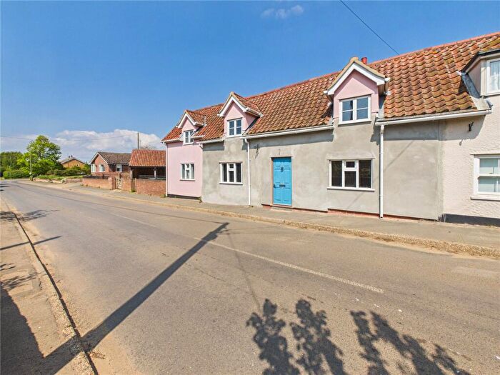 4 Bedroom End Of Terrace House For Sale In The Knoll, Alderton, Woodbridge, Suffolk, IP12