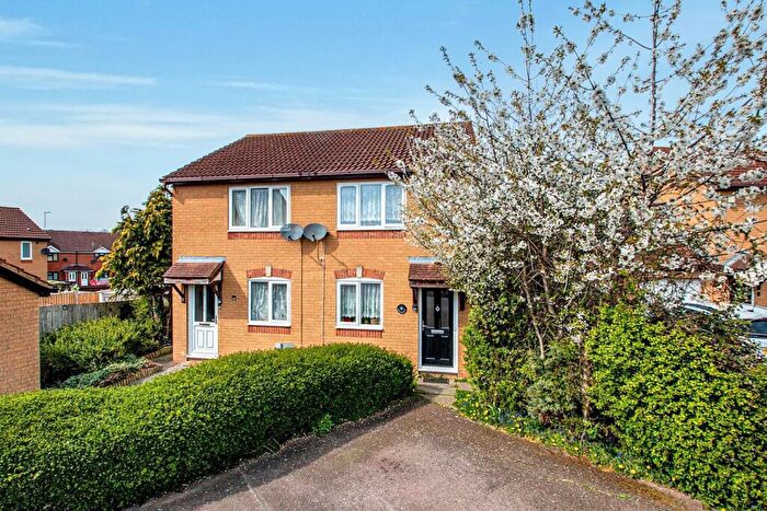 2 Bedroom Semi-Detached House For Sale In Bantock Close, Browns Wood, Milton Keynes, MK7