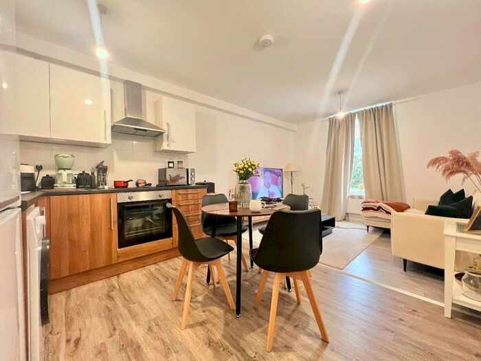 1 Bedroom Flat To Rent In Brigstock Road, Thornton Heath, CR7