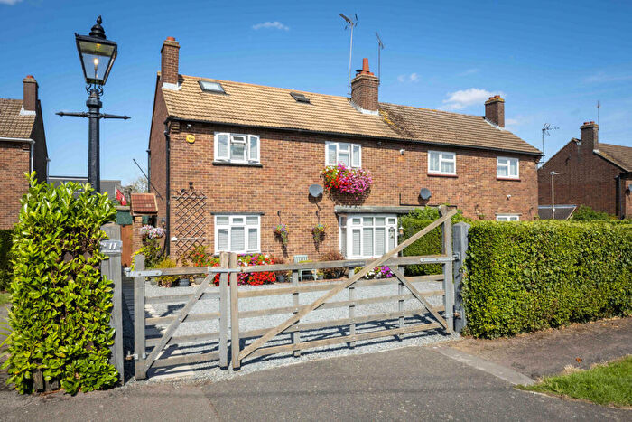 3 Bedroom Semi-Detached House For Sale In All Saints Close, Brentwood, CM15