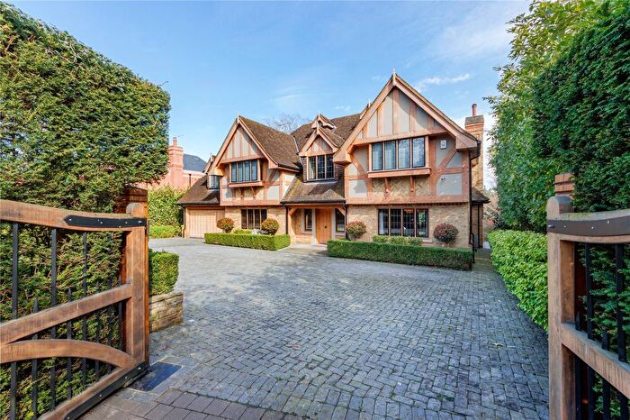 5 Bedroom Detached House For Sale In Newlands Avenue, Radlett, WD7
