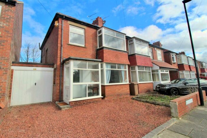 3 Bedroom Semi-Detached House To Rent In Silloth Place, North Shields, NE30