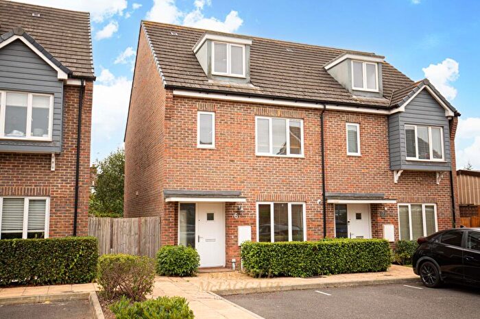 4 Bedroom Semi-Detached House For Sale In Donald Gardens, Hookwood, RH6