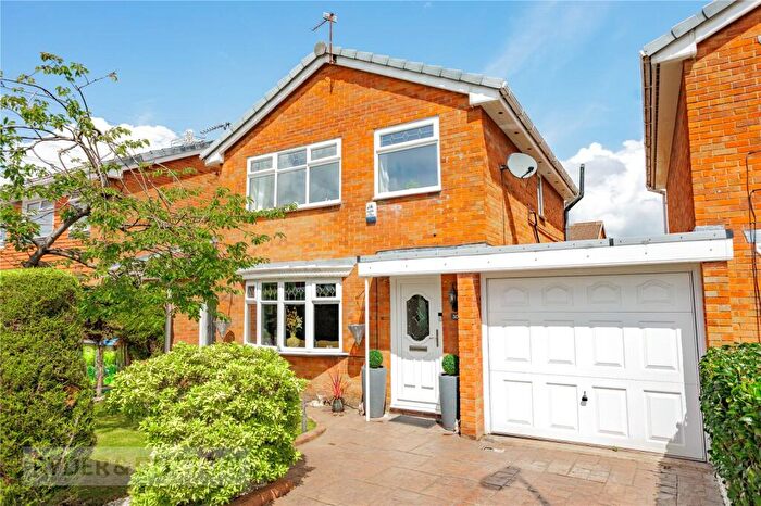 3 Bedroom Link Detached House For Sale In Redwood, Chadderton, Oldham, Greater Manchester, OL9