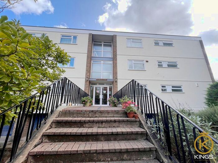 2 Bedroom Flat To Rent In Hilgay, Guildford, GU1