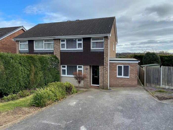 3 Bedroom Semi-Detached House To Rent In Rockingham Close, Allestree, Derby, DE22