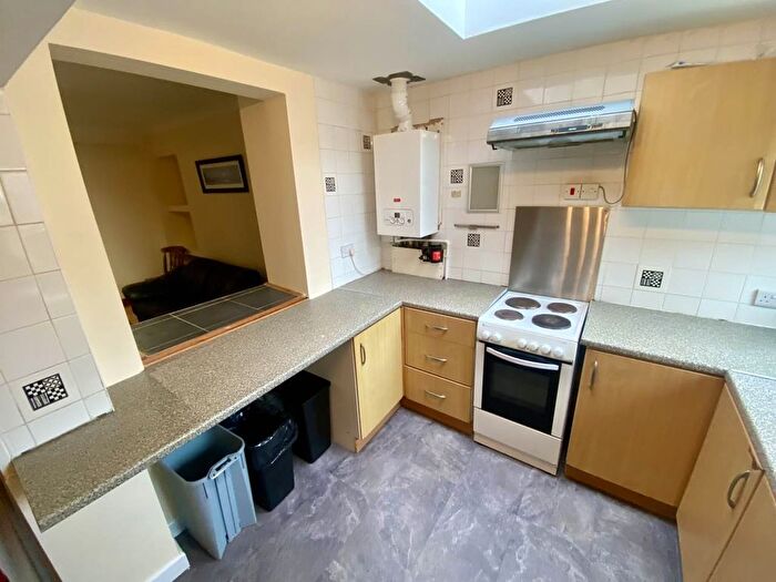 3 Bedroom Property To Rent In Rodney Street, Sandfields, City Centre, Swansea, SA1