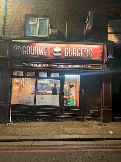 1 Bedroom Detached House To Rent In Wellington Street, Luton, LU1