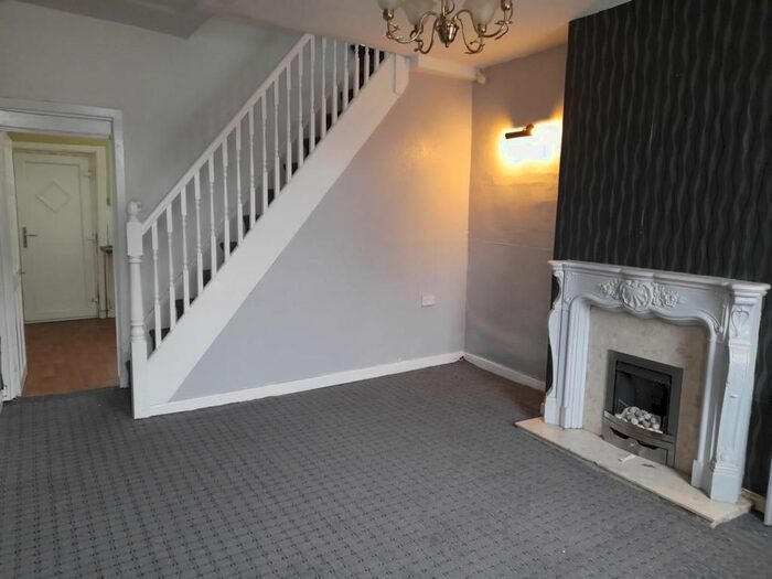 2 Bedroom Terraced House To Rent In Briercliffe Road, Burnley, BB10