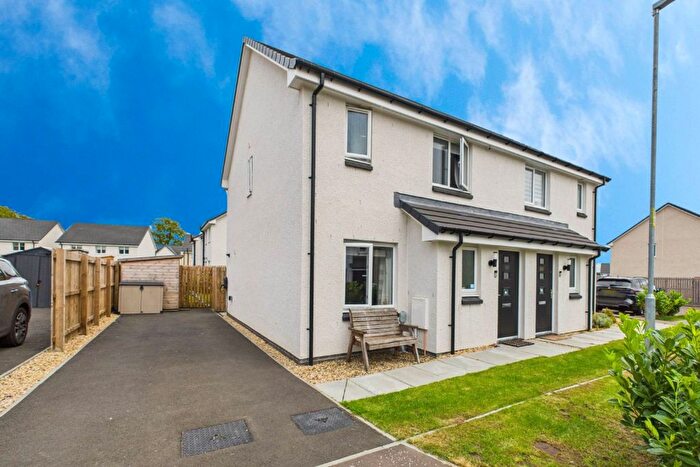 3 Bedroom Semi-Detached House For Sale In Lotus Crescent, Motherwell, ML1