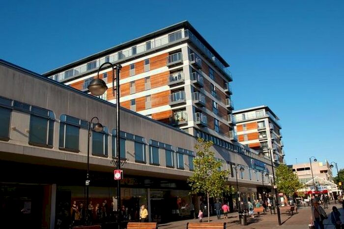 2 Bedroom Flat To Rent In Armstrong House, High Street, Uxbridge, UB8