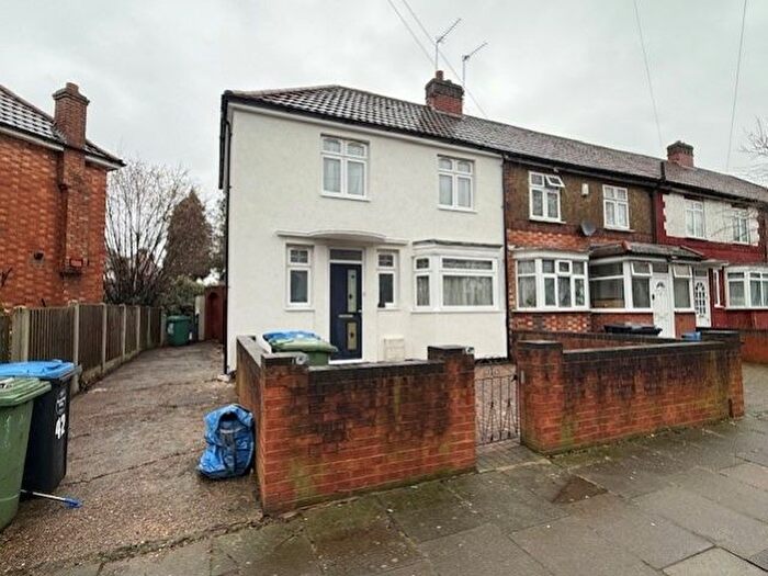 3 Bedroom End Of Terrace House To Rent In Queensbury Road, Wembley, Middlesex, HA0