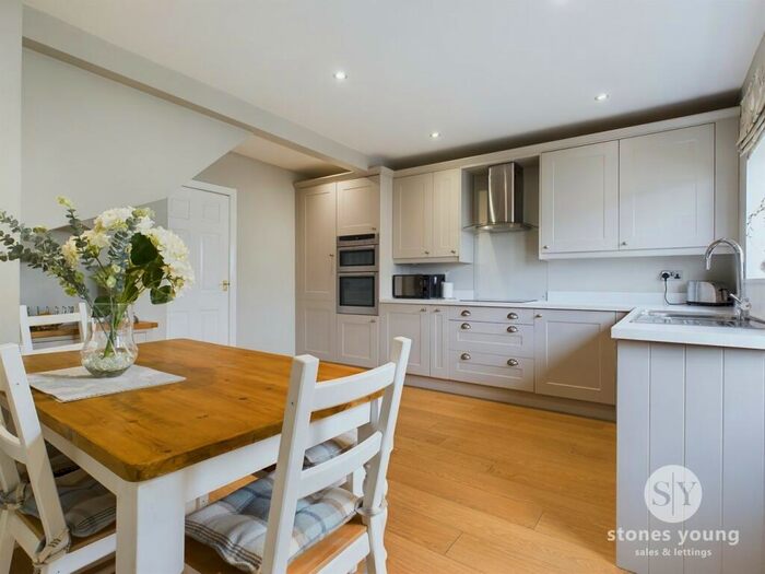 5 Bedroom Detached House For Sale In The Hazels, Wilpshire, Blackburn, BB1