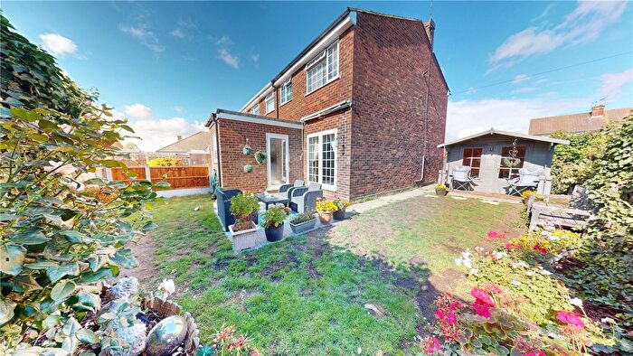 3 Bedroom End Of Terrace House For Sale In Third Avenue, Stanford-Le-Hope, Essex, SS17