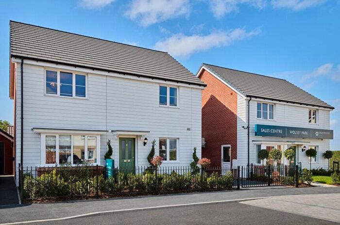 4 Bedroom Detached House For Sale In Ravengar Grove, Rayleigh, Essex, SS6