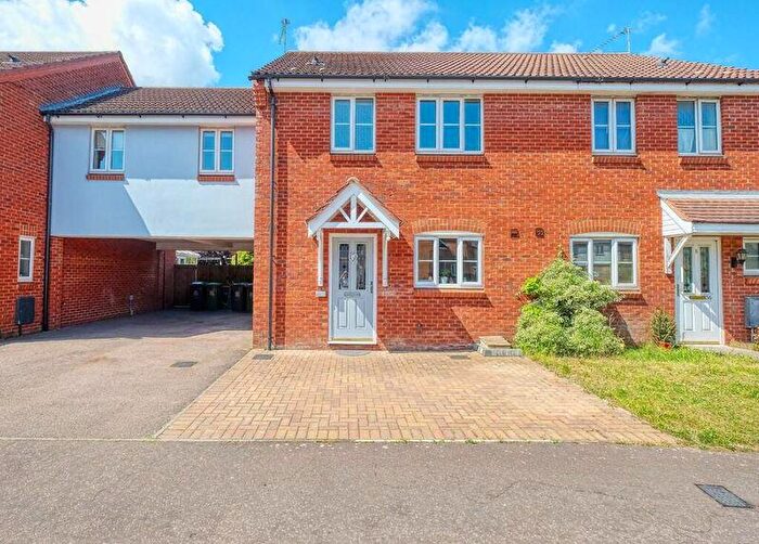 3 Bedroom Semi-Detached House For Sale In Horsley Drive, Gorleston, Great Yarmouth, NR31