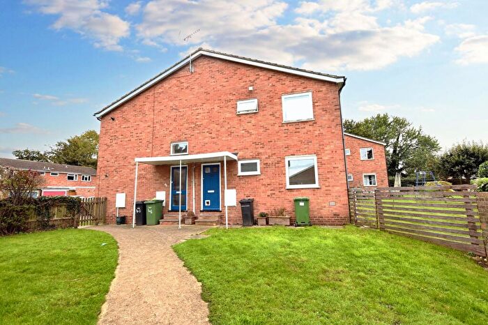 2 Bedroom Flat To Rent In Parliament Road, Thame, OX9
