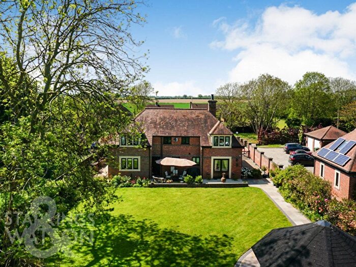 4 Bedroom Detached House For Sale In Barn Lane, Runham, Great Yarmouth, NR29